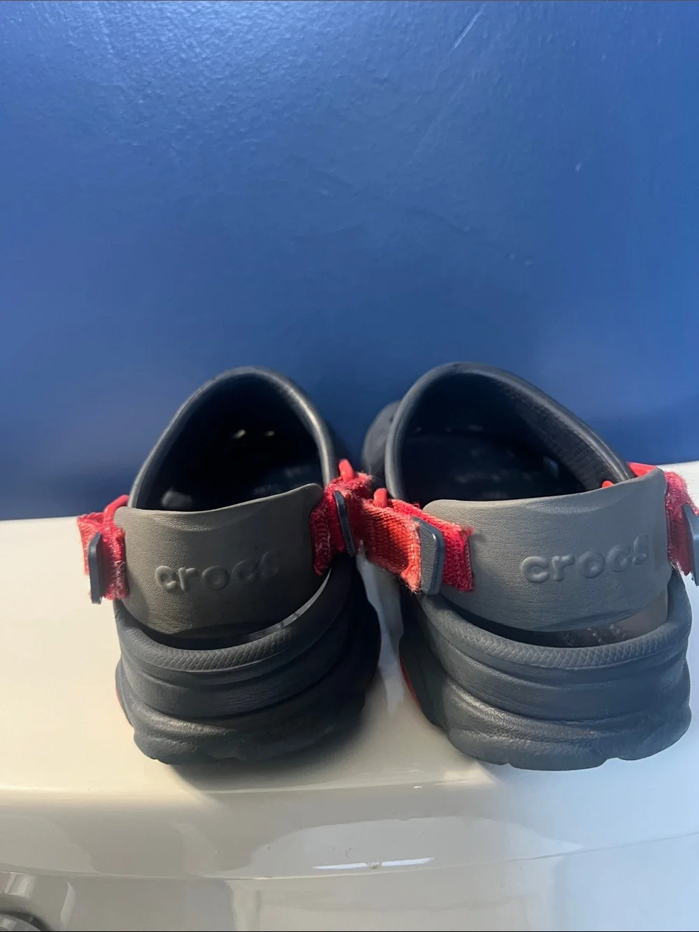 CROCS Kids Navy Clog with Red Heel Strap J3